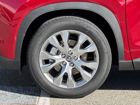 New 2026 Toyota Grand Highlander Limited image 25