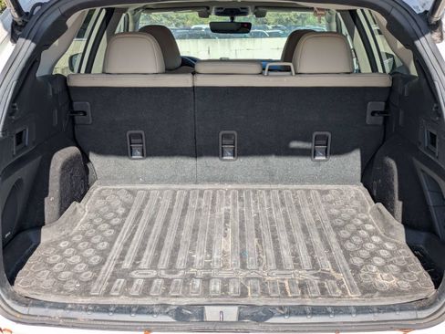 Used 2021 Subaru Outback Limited image 13