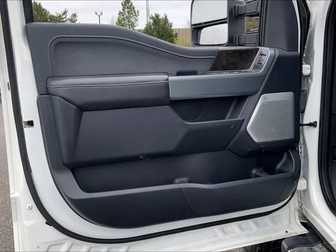 Used 2023 Ford F150 Lariat w/ Equipment Group 502A High image 22