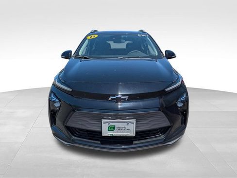 Used 2023 Chevrolet Bolt EUV LT w/ Driver Confidence Package FWD image 2