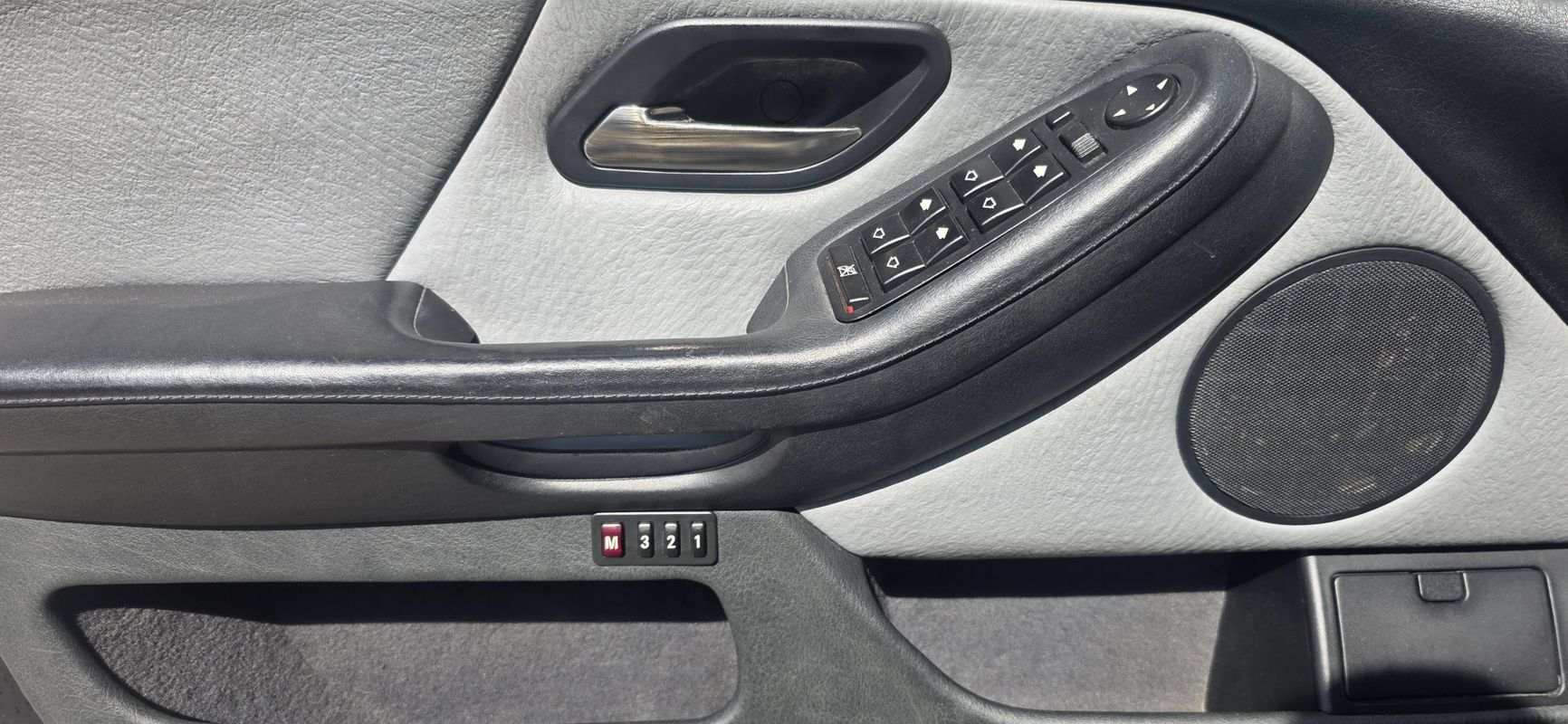 Used 2002 BMW M5 RWD image 6
