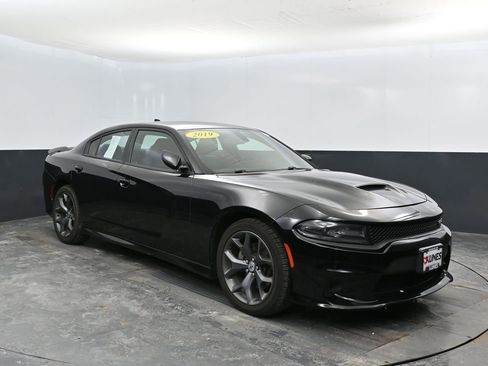 Used 2019 Dodge Charger GT image 5