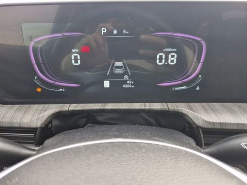 Used 2025 Kia Telluride EX image 24