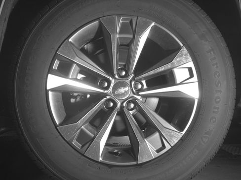 Used 2025 Chevrolet Equinox LT image 14