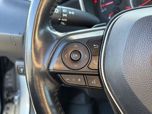 Used 2019 Toyota Corolla SE w/ Carpet Mat Package FWD image 10