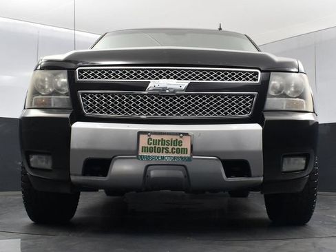 Used 2009 Chevrolet Avalanche LT w/ Suspension Package, Off-Road AWD/4WD image 31