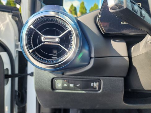 New 2026 Chevrolet Equinox EV LT image 26