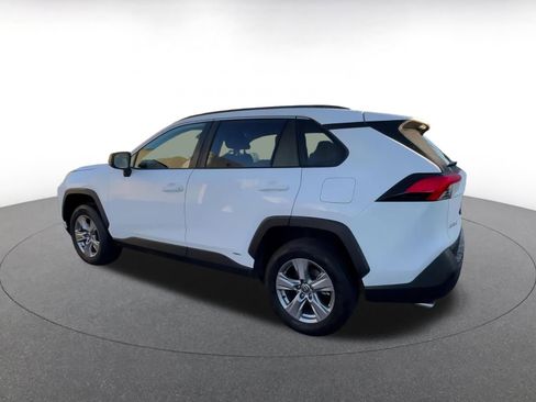 Used 2025 Toyota RAV4 LE image 10