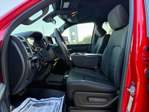Used 2025 RAM 1500 Warlock AWD/4WD image 12