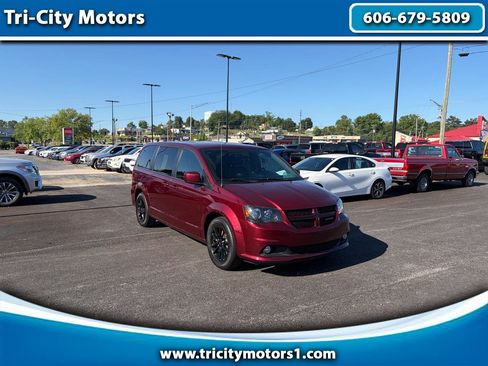 Used 2020 Dodge Grand Caravan GT FWD image 1