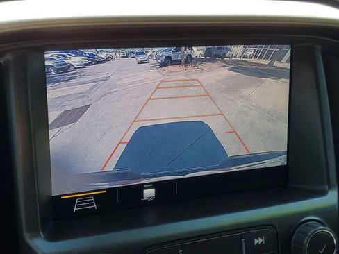 Used 2022 GMC Canyon Denali image 24