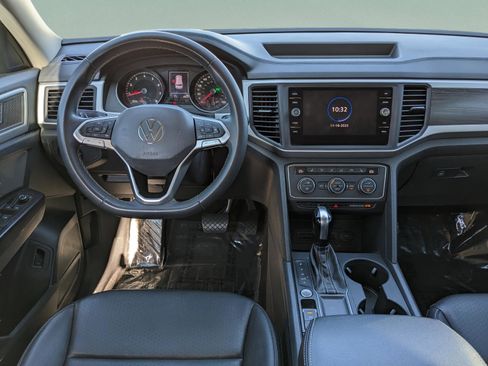 Used 2021 Volkswagen Atlas SE image 13