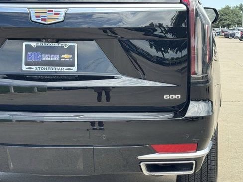 Used 2023 Cadillac Escalade Premium Luxury RWD image 7