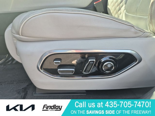 Used 2023 Jeep Grand Cherokee L Summit w/ Advanced Protech Group IV AWD/4WD image 17