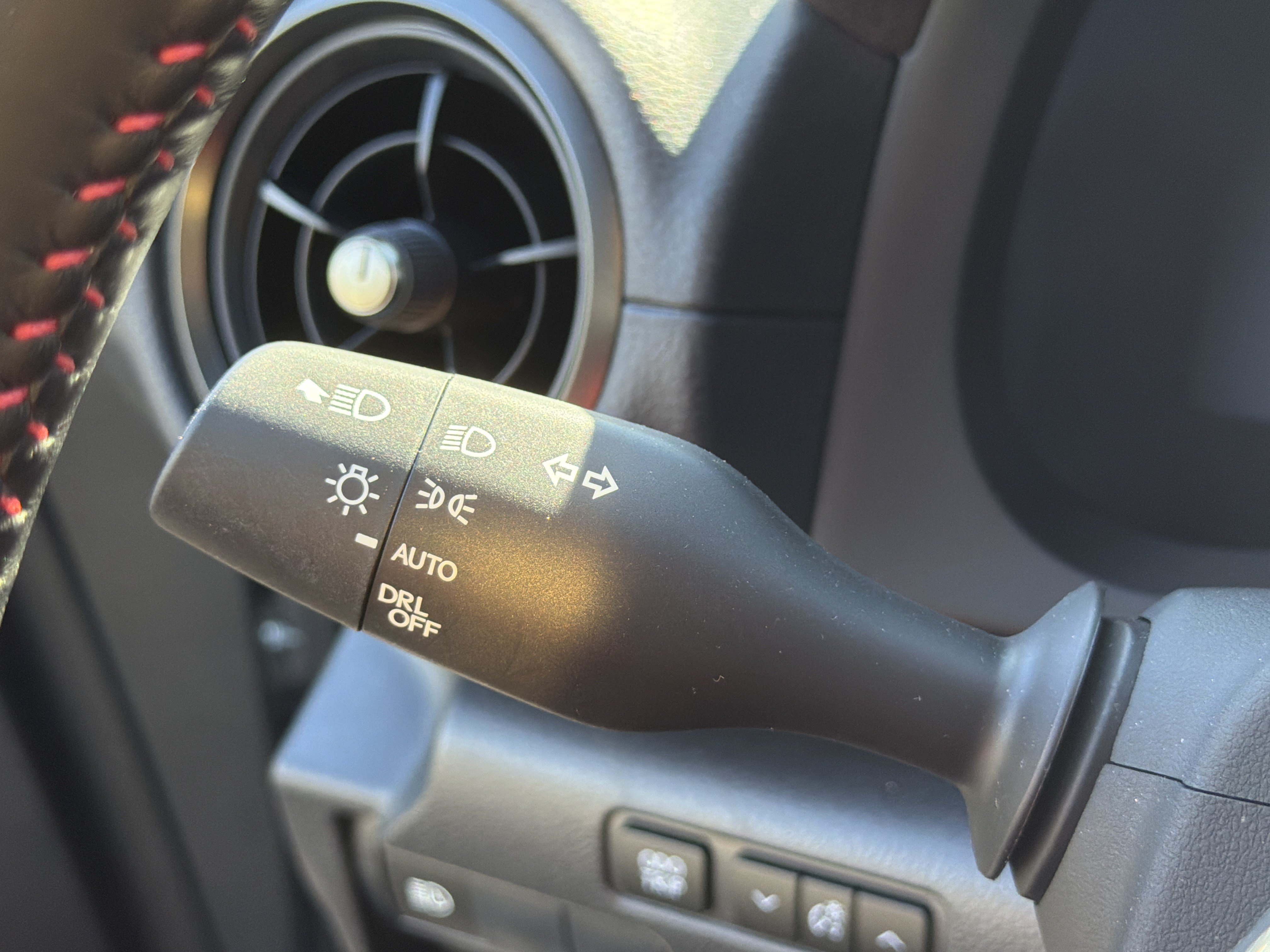 Used 2025 Lexus IS 500 w/ F-Sport Performance RWD image 30
