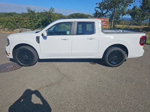 New 2025 Ford Maverick Lobo image 33