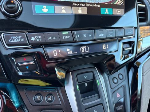 Used 2022 Honda Odyssey Elite image 32