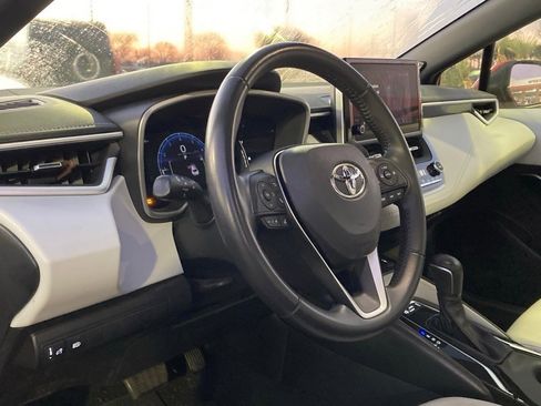 Used 2023 Toyota Corolla XSE image 7