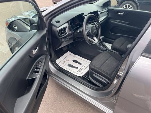 Used 2022 Kia Rio S FWD image 9