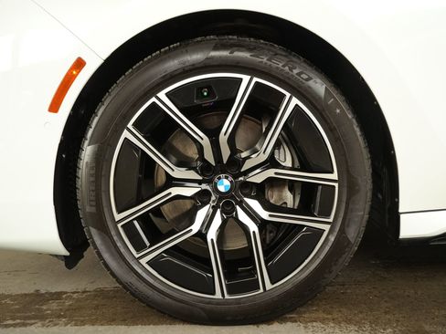 Used 2023 BMW 740i RWD image 28
