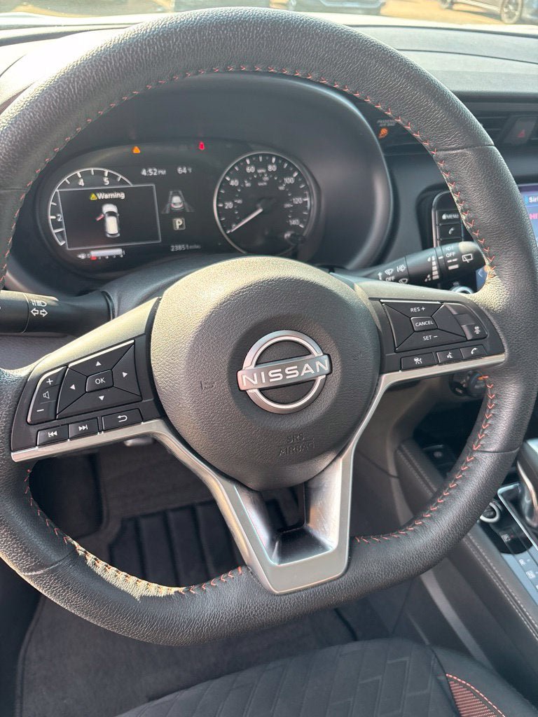 Used 2023 Nissan Kicks SR FWD image 15
