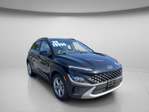 Used 2023 Hyundai Kona SEL w/ Cargo Package AWD/4WD image 5
