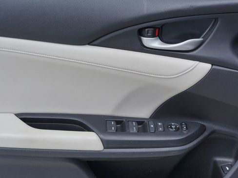 Used 2021 Honda Insight Touring image 23