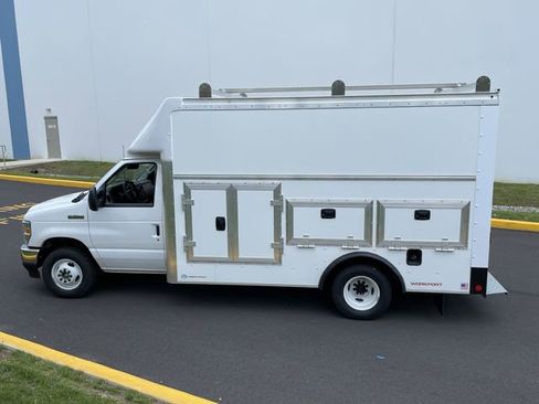 New 2026 Ford E-350 and Econoline 350 Super Duty w/ Power Equipment Group image 3