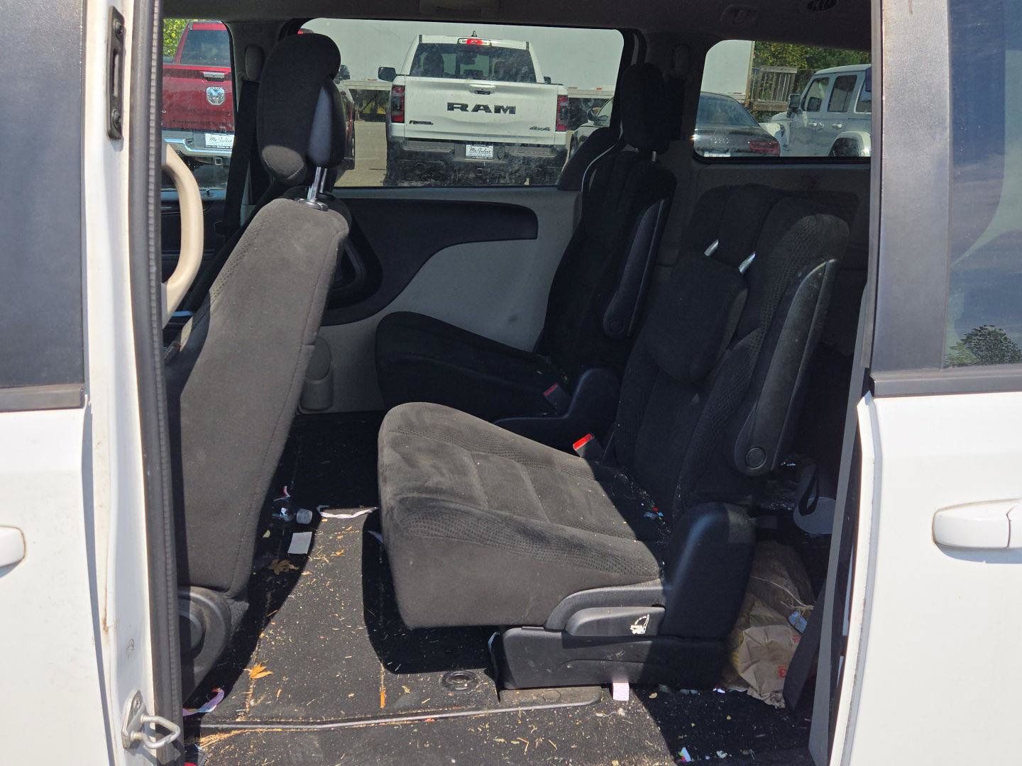 Used 2016 Dodge Grand Caravan SE w/ Quick Order Package 29E SE FWD image 15