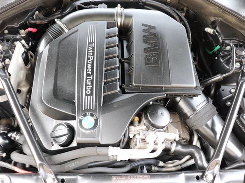 Used 2012 BMW 640i Convertible image 22