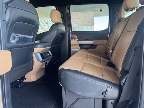 New 2026 Ford F250 Lariat w/ Chrome Package image 7