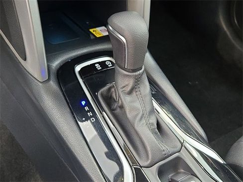 Certified 2022 Toyota Corolla Cross XLE image 15