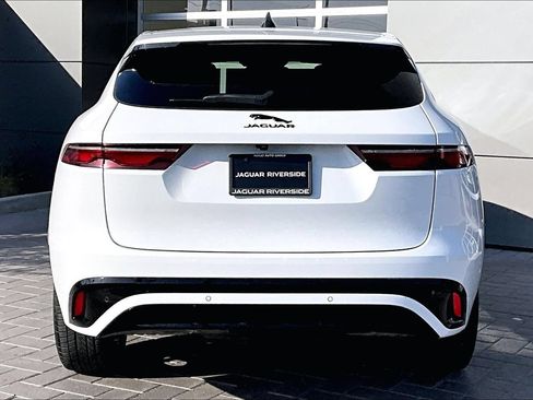 Certified 2025 Jaguar F-PACE R-Dynamic S AWD/4WD image 4