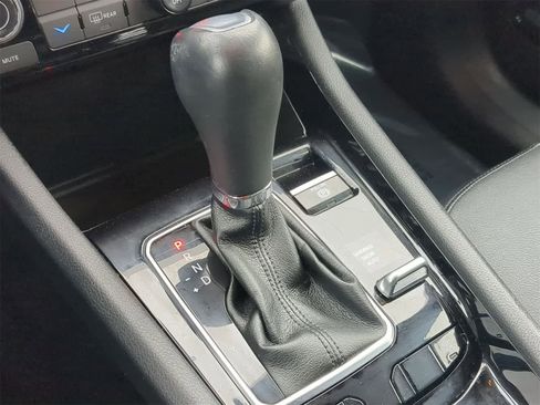 Certified 2023 Jeep Compass Limited w/ Sun and Sound Group image 38