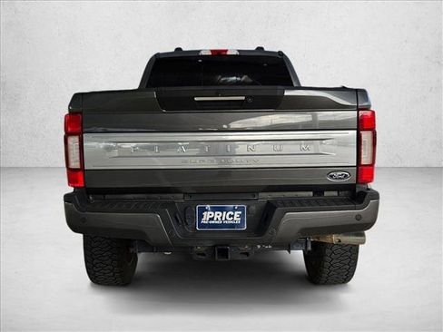 Used 2020 Ford F250 Platinum w/ FX4 Off-Road Package AWD/4WD image 6