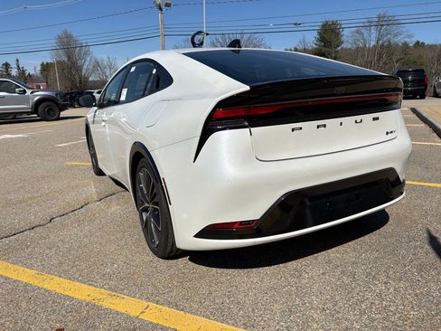 New 2026 Toyota Prius XLE image 3