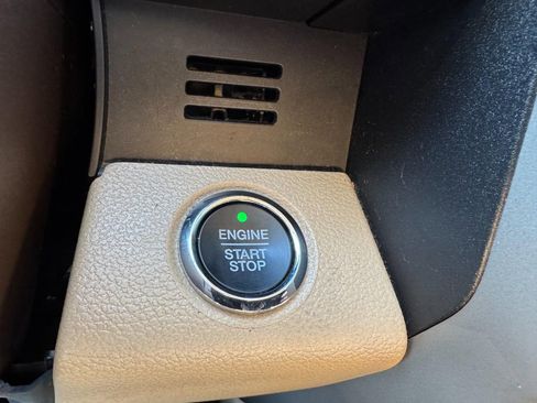 Used 2019 Ford F150 Lariat w/ Equipment Group 502A Luxury image 23