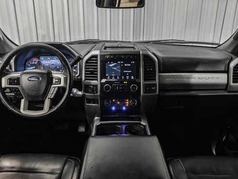 Used 2019 Ford F250 Lariat w/ Lariat Ultimate Package AWD/4WD image 13