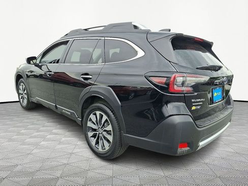Used 2024 Subaru Outback Touring AWD/4WD image 5