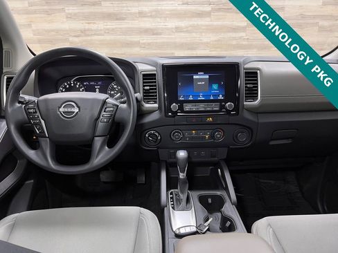 Used 2023 Nissan Frontier SV w/ Technology Package image 2