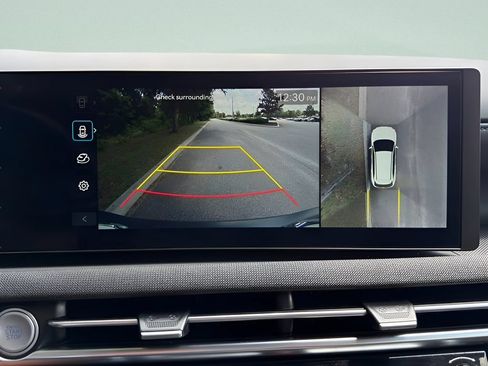 Used 2025 Hyundai Tucson Limited FWD image 16