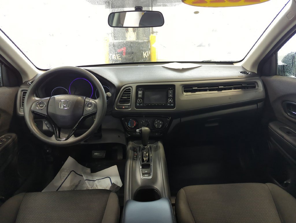 Used 2022 Honda HR-V LX image 21