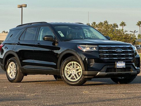 New 2026 Ford Explorer Active image 1