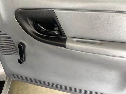 Used 2009 Ford Ranger 2WD Regular Cab image 18