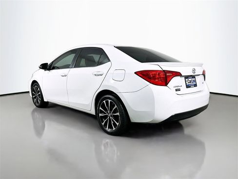 Used 2017 Toyota Corolla SE image 5
