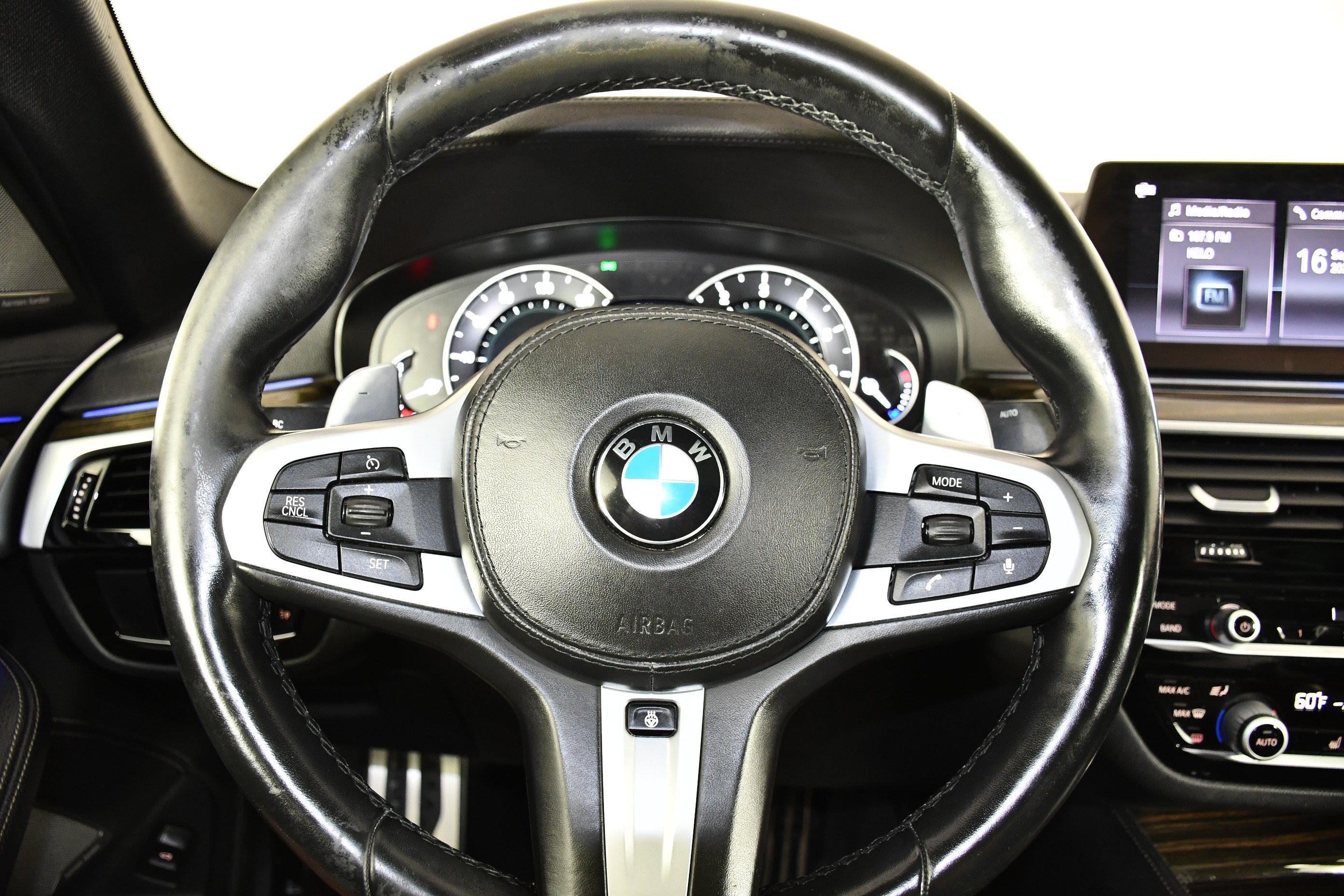 Used 2019 BMW M550i xDrive w/ Dynamic Handling Package AWD/4WD image 19