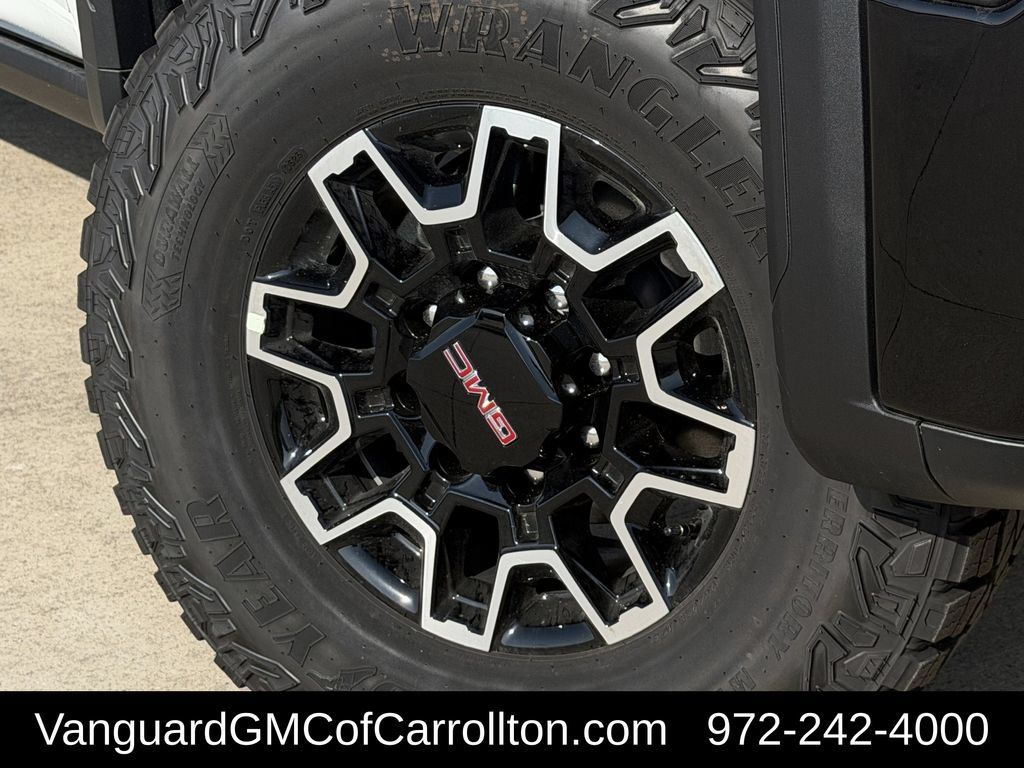 New 2026 GMC Sierra 2500 AT4X AWD/4WD image 9