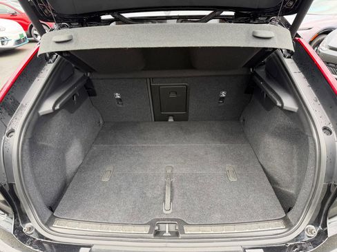 Used 2023 Volvo C40 P8 Recharge Ultimate image 46