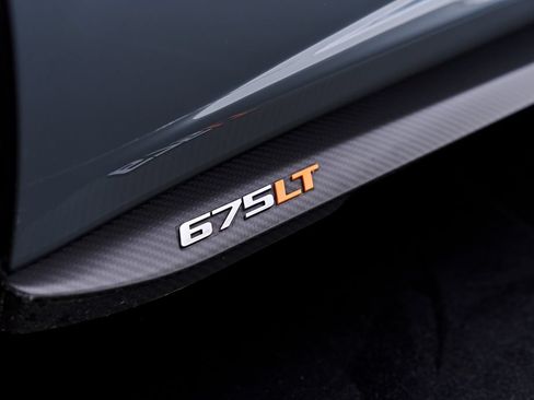 Used 2016 McLaren 675LT Coupe RWD image 40