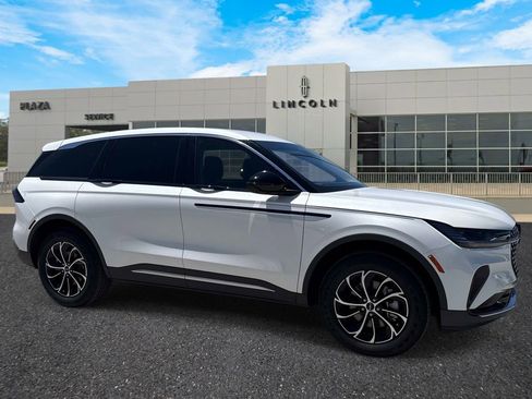 New 2026 Lincoln Nautilus Premier AWD/4WD image 1
